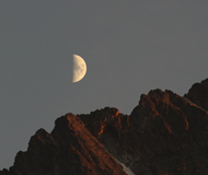 Coucher de lune sur le bec de l'homme